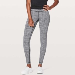 LULULEMON WUNDER UNDER HIGH RISE SIZE 4 SMALL BLACK & WHITE LIKE NEW